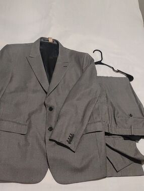 Excellent PRADA Micro Houndstooth Suit - 100% Wool Half Canvas IT 58R / US 48R